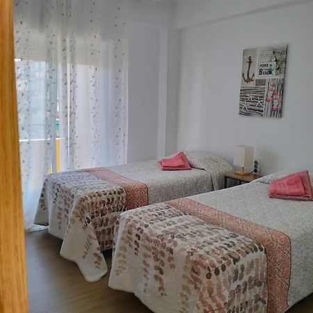 Ricardo Hostal Apartamento 3 Habitaciones アリカンテ エクステリア 写真