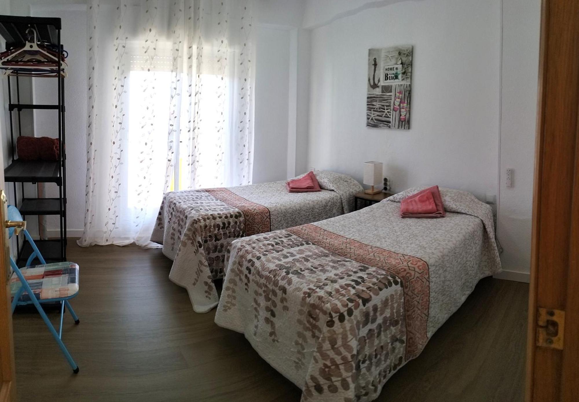 Ricardo Hostal Apartamento 3 Habitaciones アリカンテ エクステリア 写真